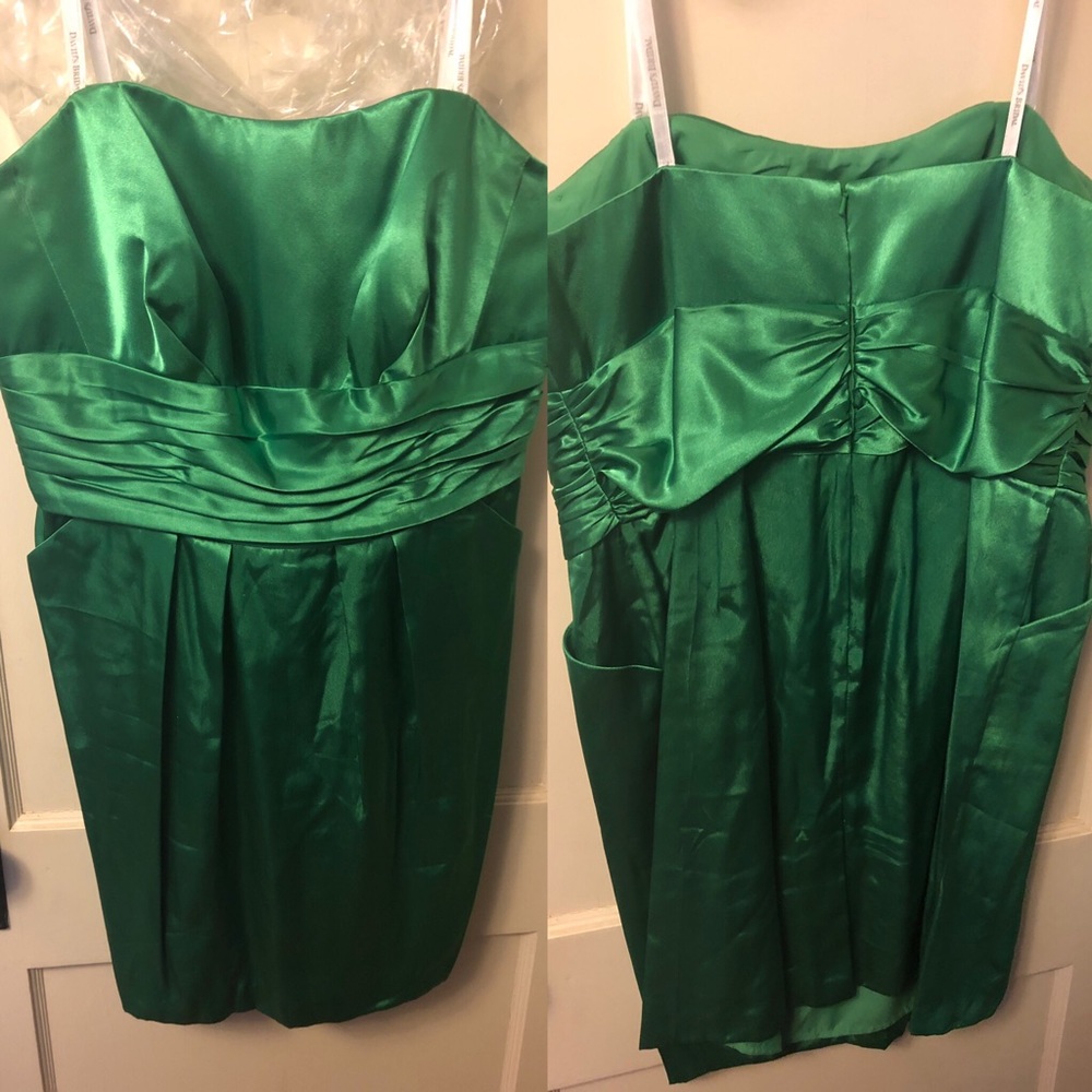 David’s Bridal Kelly green holiday dress w/pockets